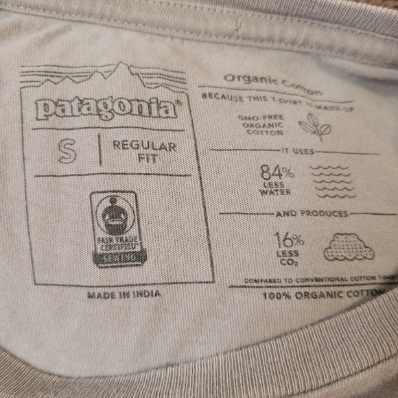 Patagonia Women's Gray Graphic Logo T-Shirt Size Medium Double Sided - Picture 4 of 4